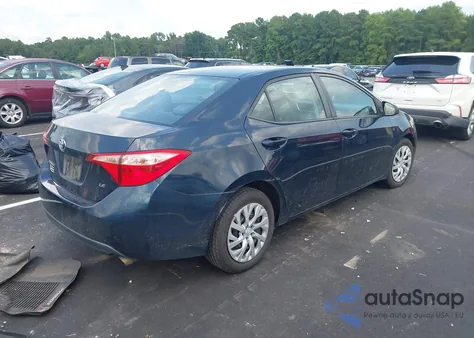 2018 Toyota Corolla Le z USA, uszkodzony, nr VIN 2T1BURHE4JC056399